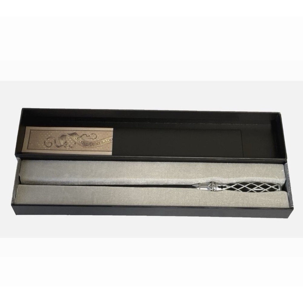 Harry Potter Interactive Wand – Universal Studios, 2nd Gen, Black & Silver